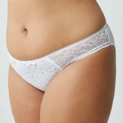 Slip Star White Luccia -Mode Lingerie Magasin BL02409 016 WEB 1 759188a8 7cf2 4183 be5d 5e27126f2e8c