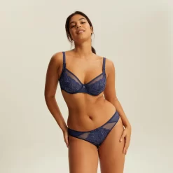 Culotte Marine CAPRI 7 Culotte Marine CAPRI -Mode Lingerie Magasin BL02500 021 WEB 3 8f52e260 f1f4 45c4 b2ec dfa6692a9ddf